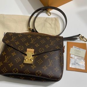 SOLD LV pochette metis monogram crossbody bag